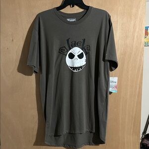 NWT LuLaRoe Disney Women’s/Men’s Gray Jack Skellington Tee